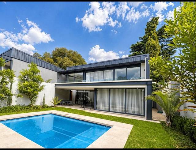 4 BEDROOM CLUSTER FOR SALE IN HOUGHTON